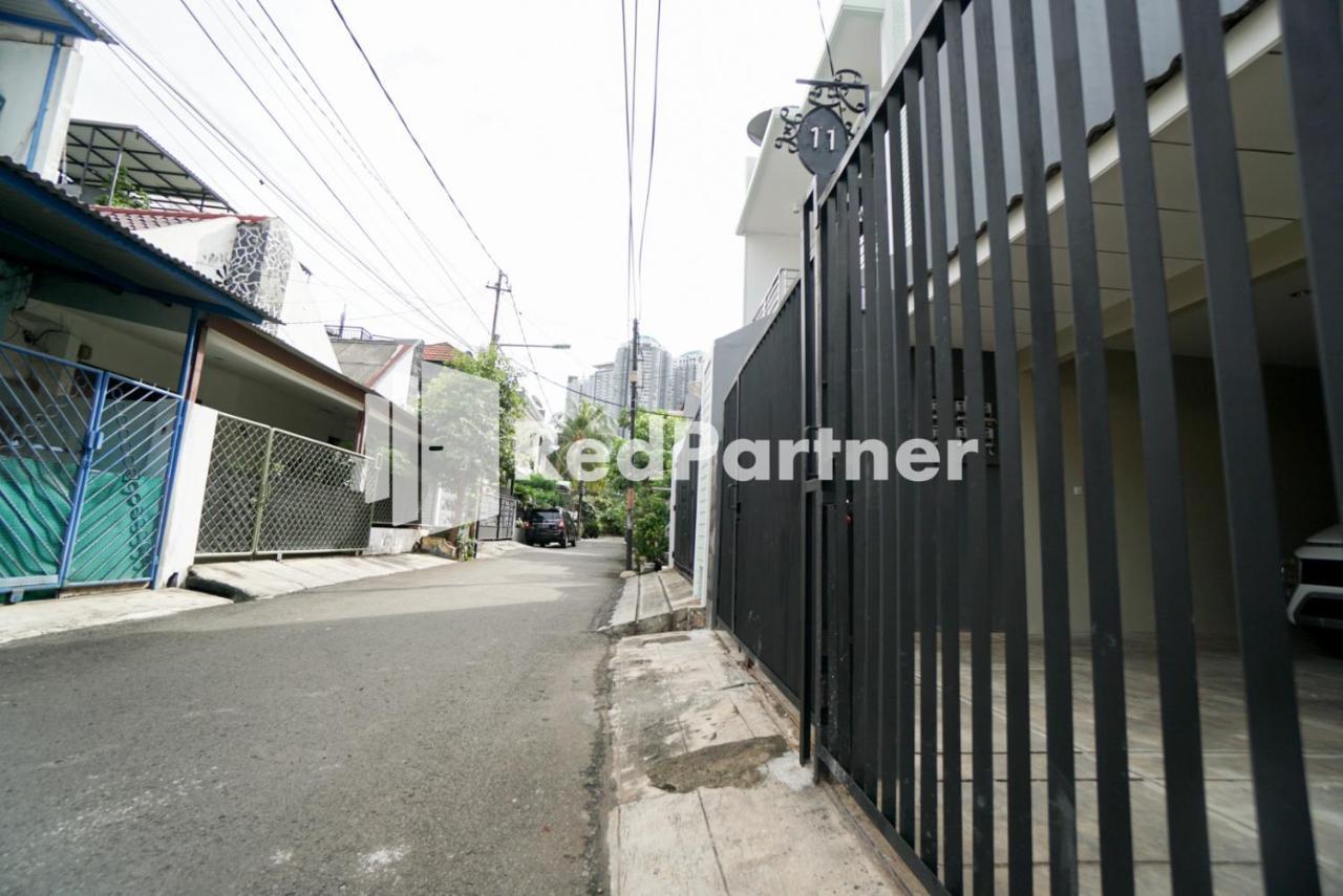 Tomang Gelong Guest House Syariah Mitra Reddoorz Jakarta Luaran gambar
