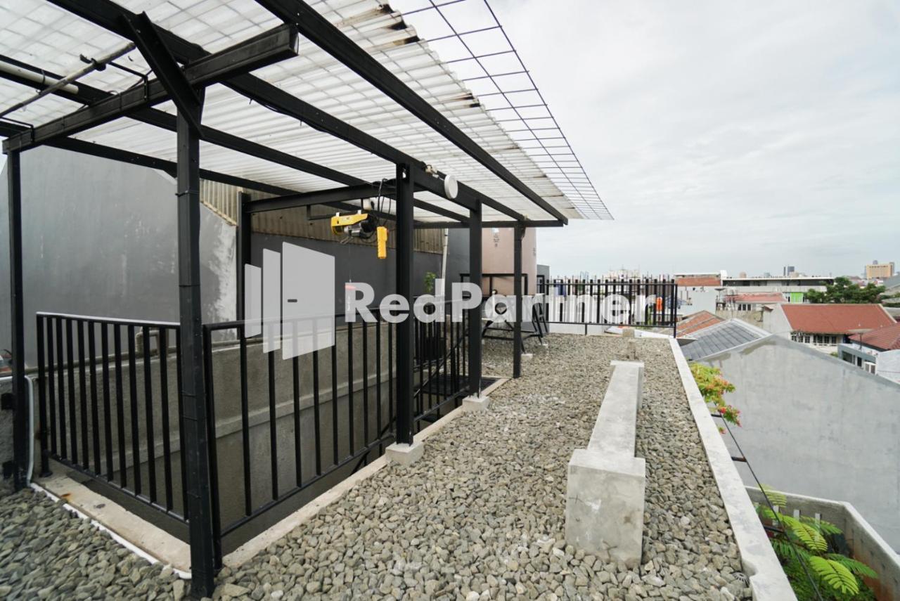 Tomang Gelong Guest House Syariah Mitra Reddoorz Jakarta Luaran gambar